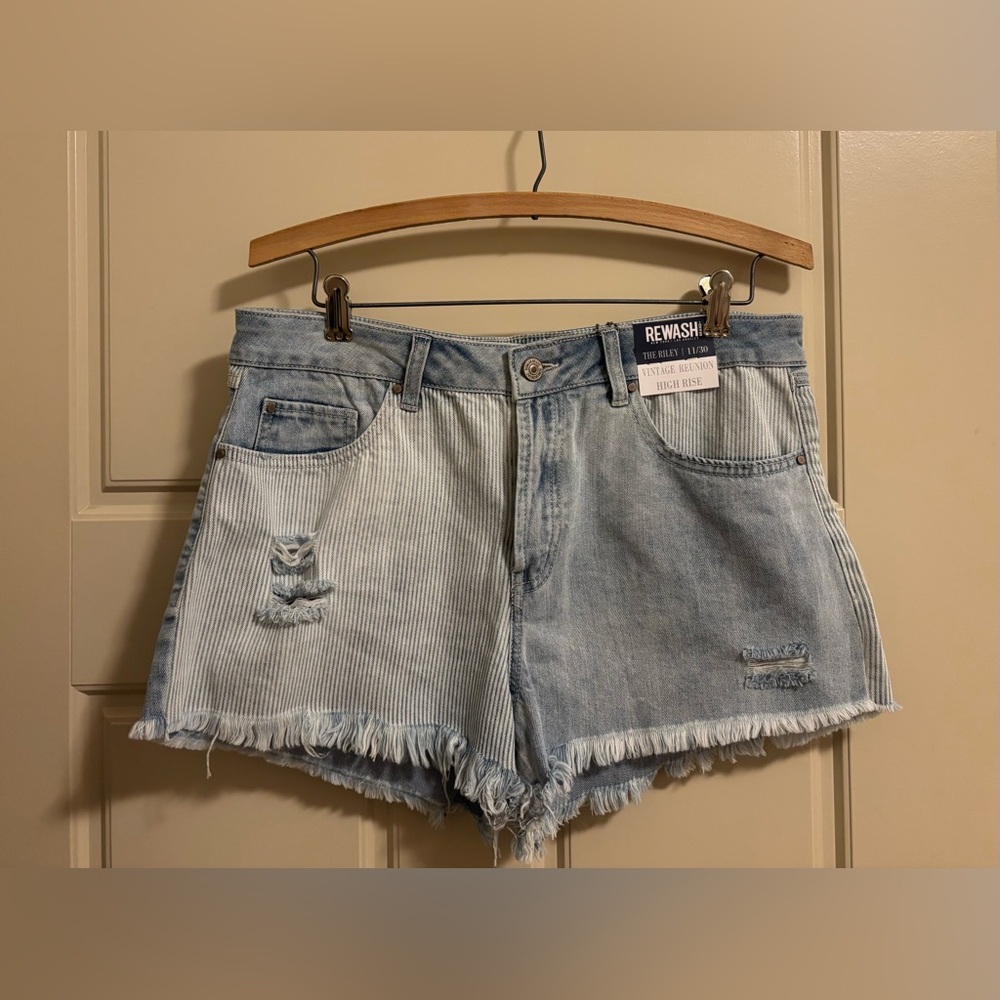 Rewash The Riley Distressed Jean Shorts - Picture 2 of 10